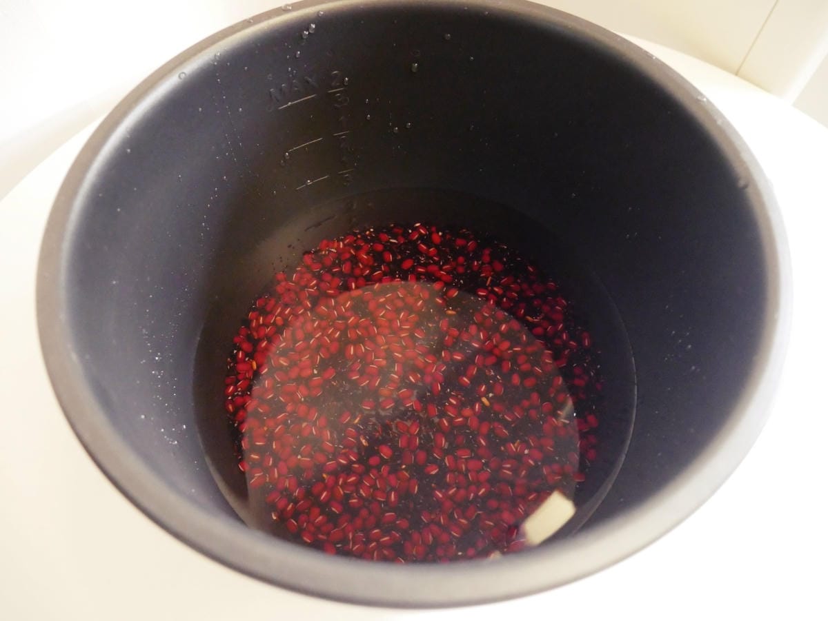 [My Little Kitchen] 壓力鍋「紫米紅豆湯」