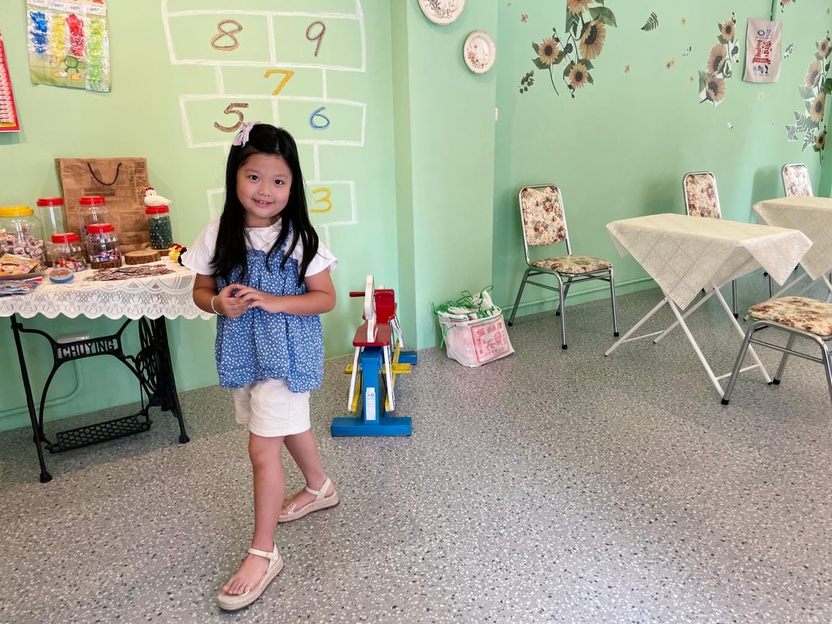 台北信義區「Waku Waku Pasta」餐點好吃還看得到 高雄果貿兒童公園旁「十十饞堂」台式復古味、還可以打彈珠喔!!