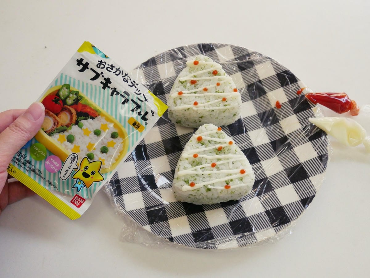 [My Little Kitchen] 零技巧「聖誕樹飯糰」