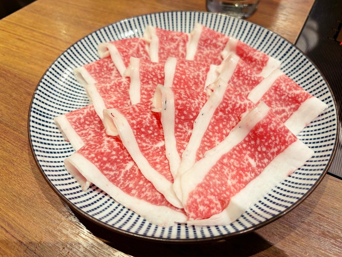 台南新天地「黑毛屋」湯頭濃郁、還有限定的柚子鍋喔!! 台南新天地「黑毛屋」湯頭濃郁、還有限定的柚子鍋喔!!
