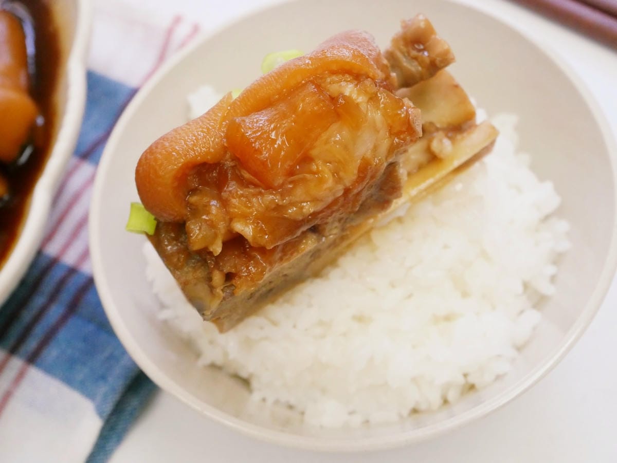 好吃年菜推薦-雙言商號 X 明水三九七食堂「雞湯熬鯧魚海鮮炊 好吃年菜推薦-雙言商號 X 明水三九七食堂「雞湯熬鯧魚海鮮炊