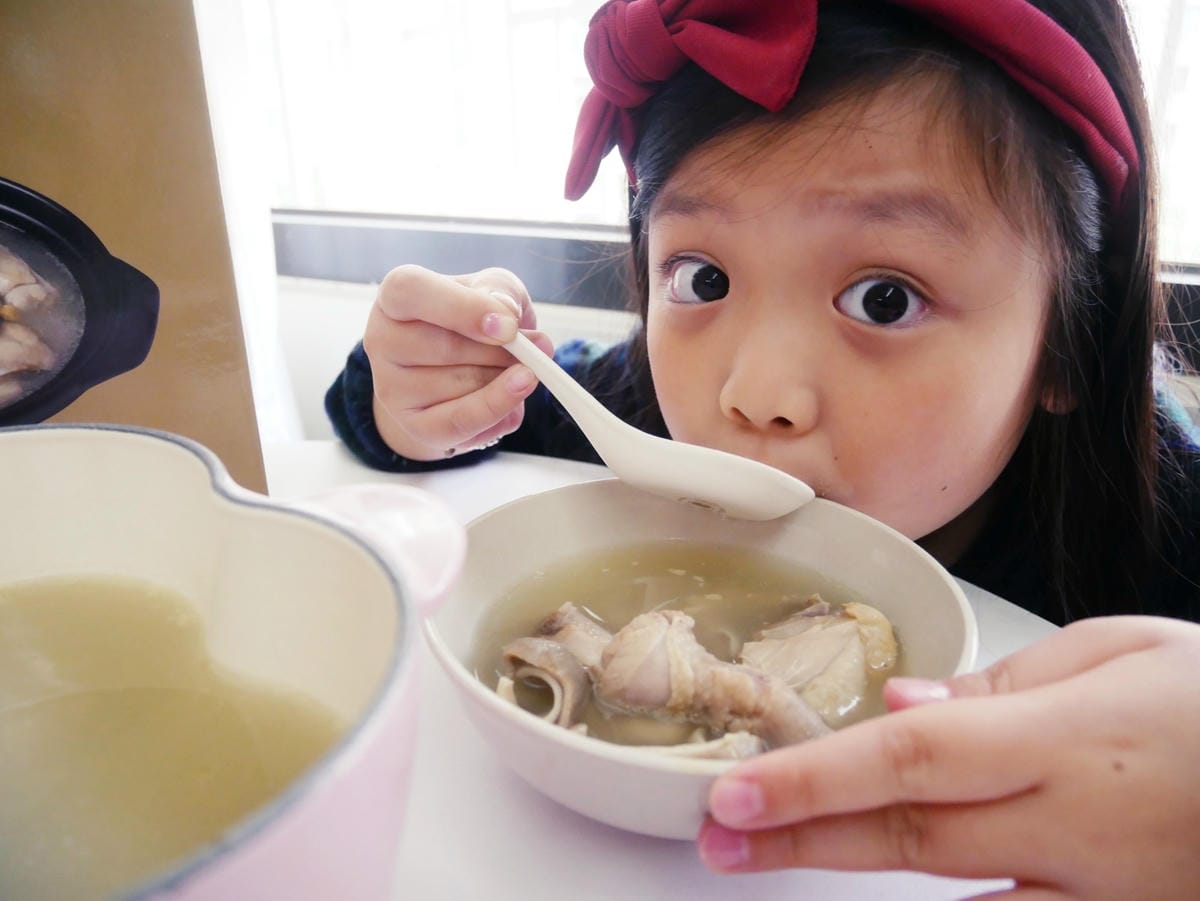 暖心鍋物「十味觀-海峽會胡椒豬肚雞鍋」濃醇湯頭不油膩!! 暖心鍋物「十味觀-海峽會胡椒豬肚雞鍋」濃醇湯頭不油膩!!