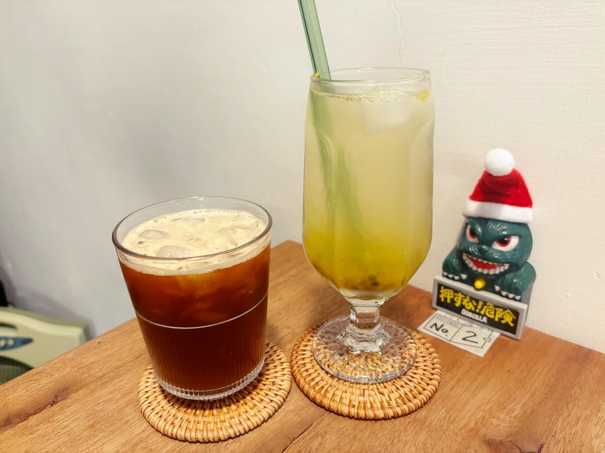 高雄鹽埕「怪獸喫茶」超酷的哥吉拉雞蛋糕。 高雄鹽埕「怪獸喫茶」超酷的哥吉拉雞蛋糕。