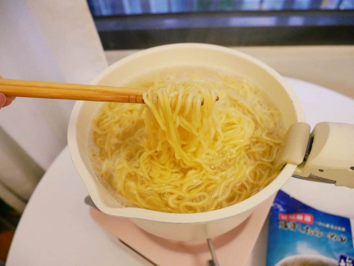 [My Little Kitchen] 不難的「米飛兔拉麵」