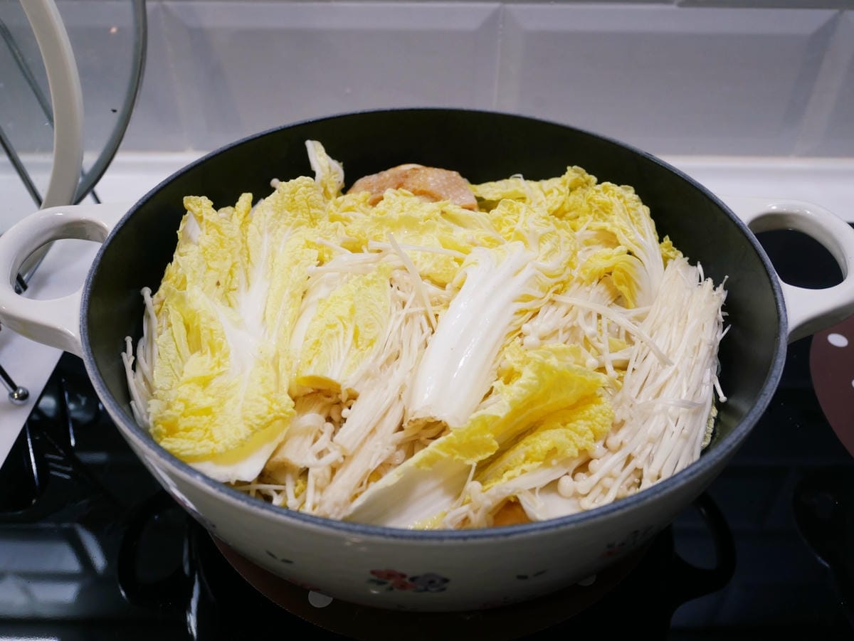 [My Little Kitchen] 一鍋到底「蒜頭白菜雞