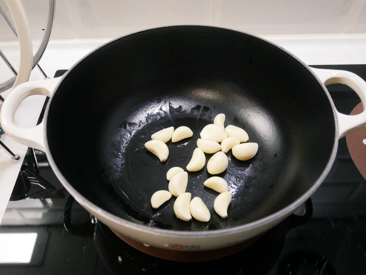 [My Little Kitchen] 一鍋到底「蒜頭白菜雞