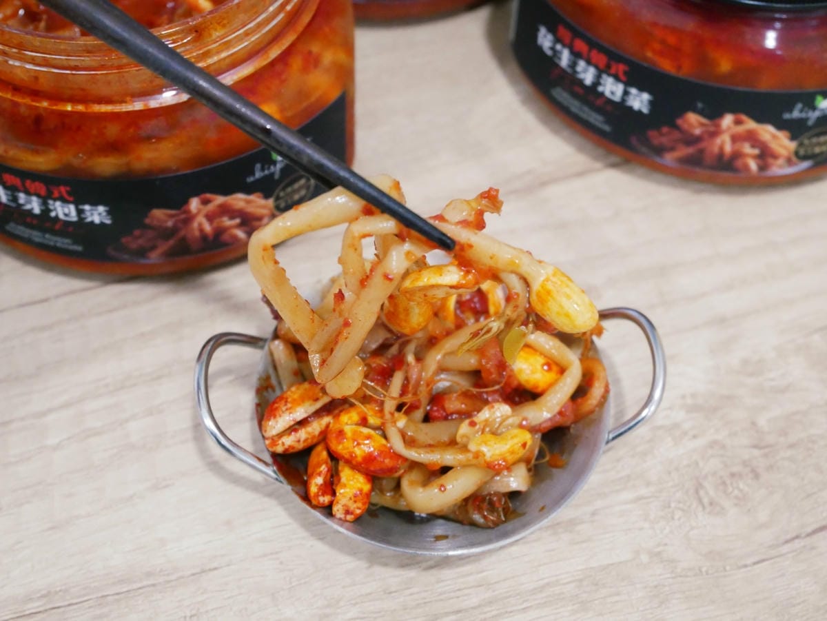 天然爽脆「優比芽韓式經典花生芽泡菜」配菜、料理都好吃!! 天然爽脆「優比芽韓式經典花生芽泡菜」配菜、料理都好吃!!