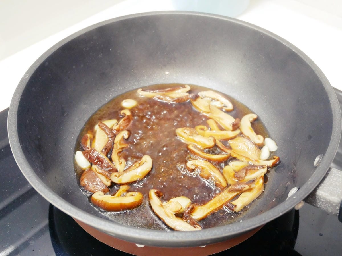 [My Little Kitchen] 快速上菜「香菇炒水蓮