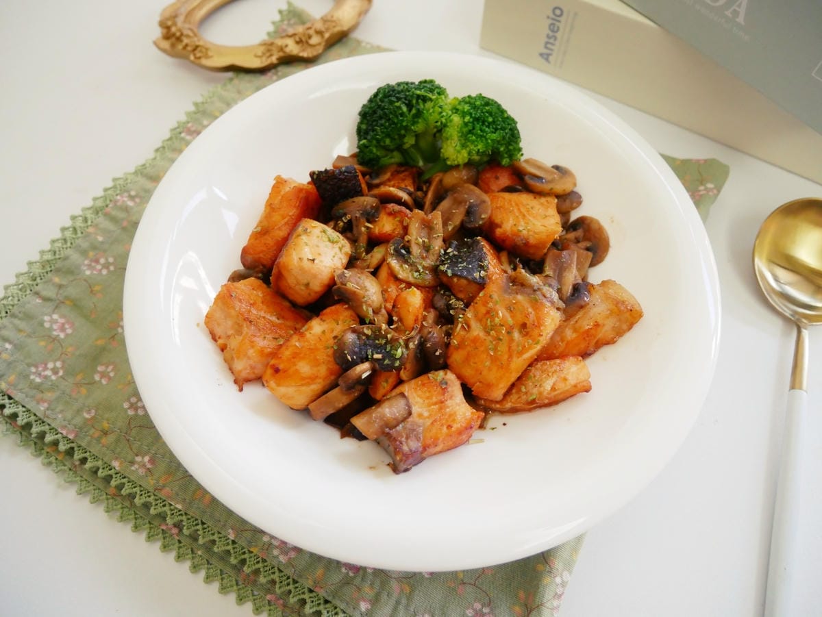 [My Little Kitchen] 平底鍋「蘑菇炒鮭魚」