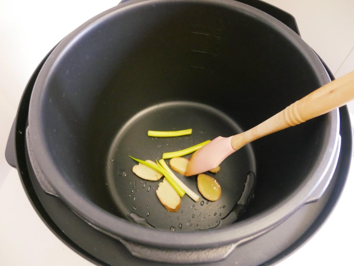[My Little Kitchen] 壓力鍋「蜂蜜雞腿」又