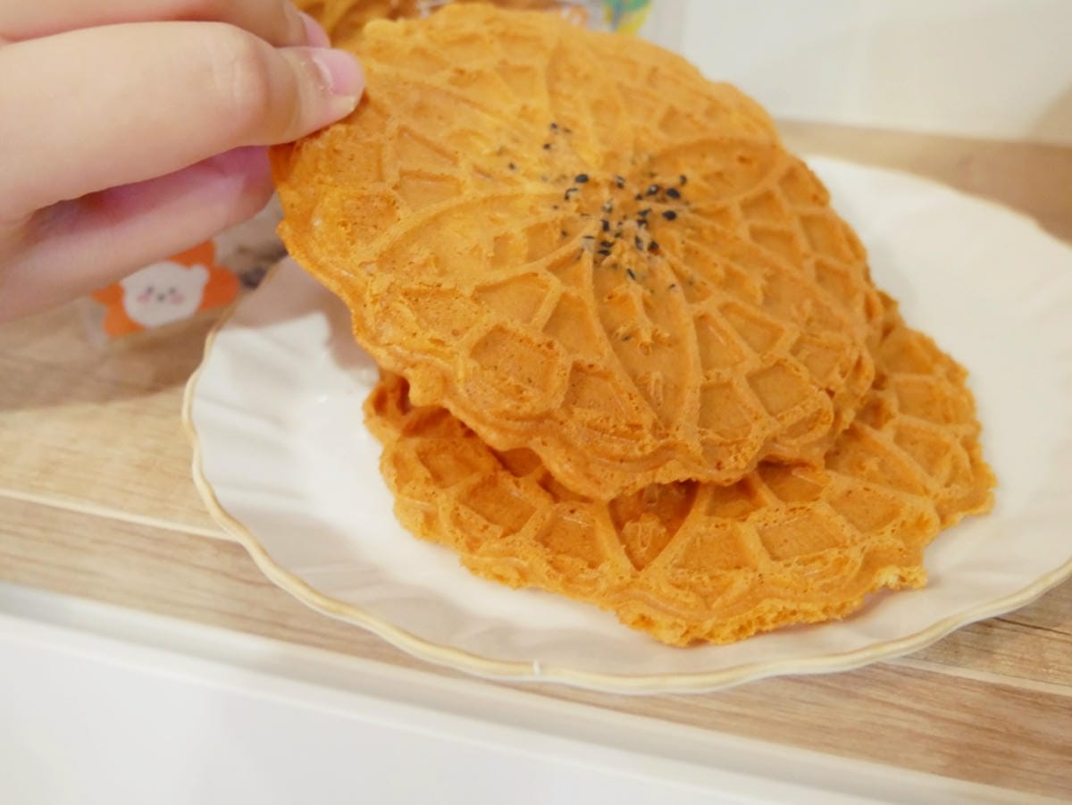 桃園「初初雞蛋糕」酥酥脆脆、可愛蕾絲薄餅小禮盒!! 桃園「初初雞蛋糕」酥酥脆脆、可愛蕾絲薄餅小禮盒!!