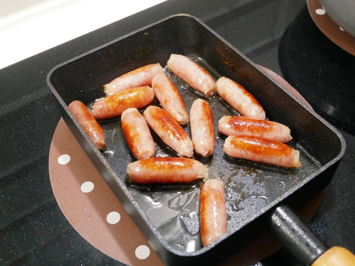[My Little Kitchen] 水煎法「迷你煎香腸」