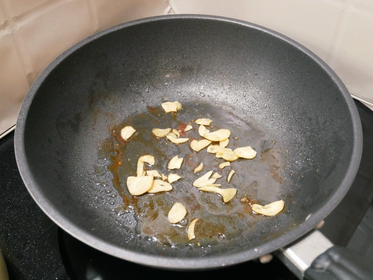 [My Little Kitchen] 零技巧「蒜香牛排飯」