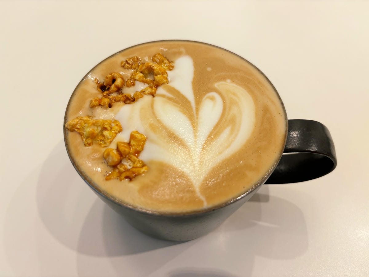 台北「Waku Cafe」好美的奶油風咖啡店。 台北「Waku Cafe」好美的奶油風咖啡店。