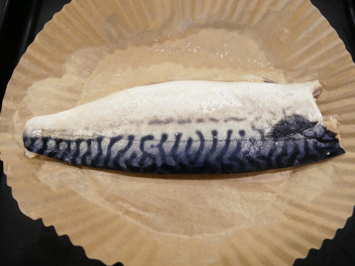 [My Little Kitchen] 水波爐「鹽烤鯖魚」皮
