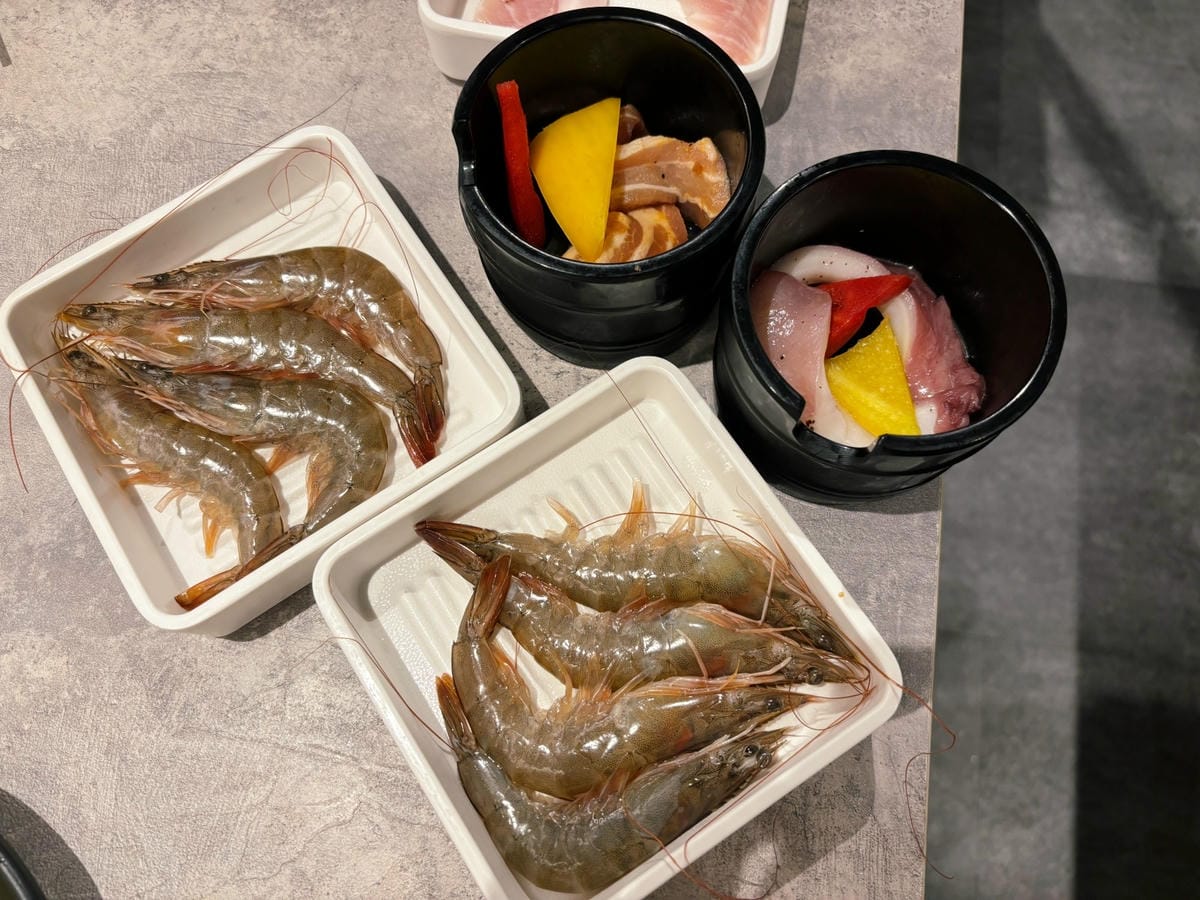 高雄巨蛋「肉次方燒肉放題」大口吃肉時間到!! 高雄巨蛋「肉次方燒肉放題」大口吃肉時間到!!