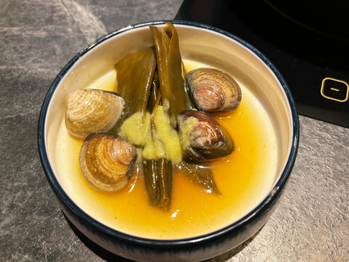 高雄巨蛋「尬鍋台式潮鍋」台式湯頭、蔬菜飲料自助吧!! 高雄巨蛋「尬鍋台式潮鍋」台式湯頭、蔬菜飲料自助吧!!