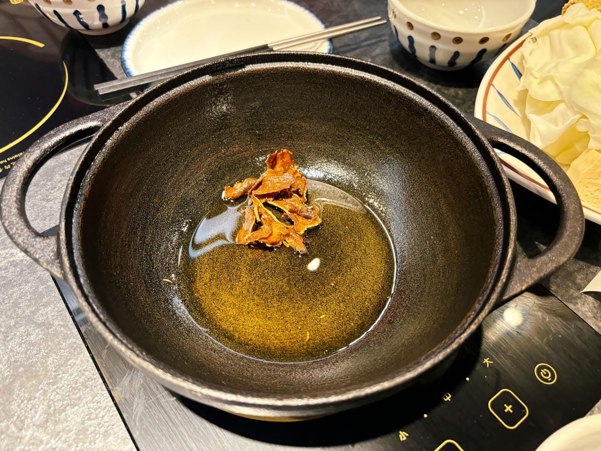 高雄巨蛋「尬鍋台式潮鍋」台式湯頭、蔬菜飲料自助吧!! 高雄巨蛋「尬鍋台式潮鍋」台式湯頭、蔬菜飲料自助吧!!