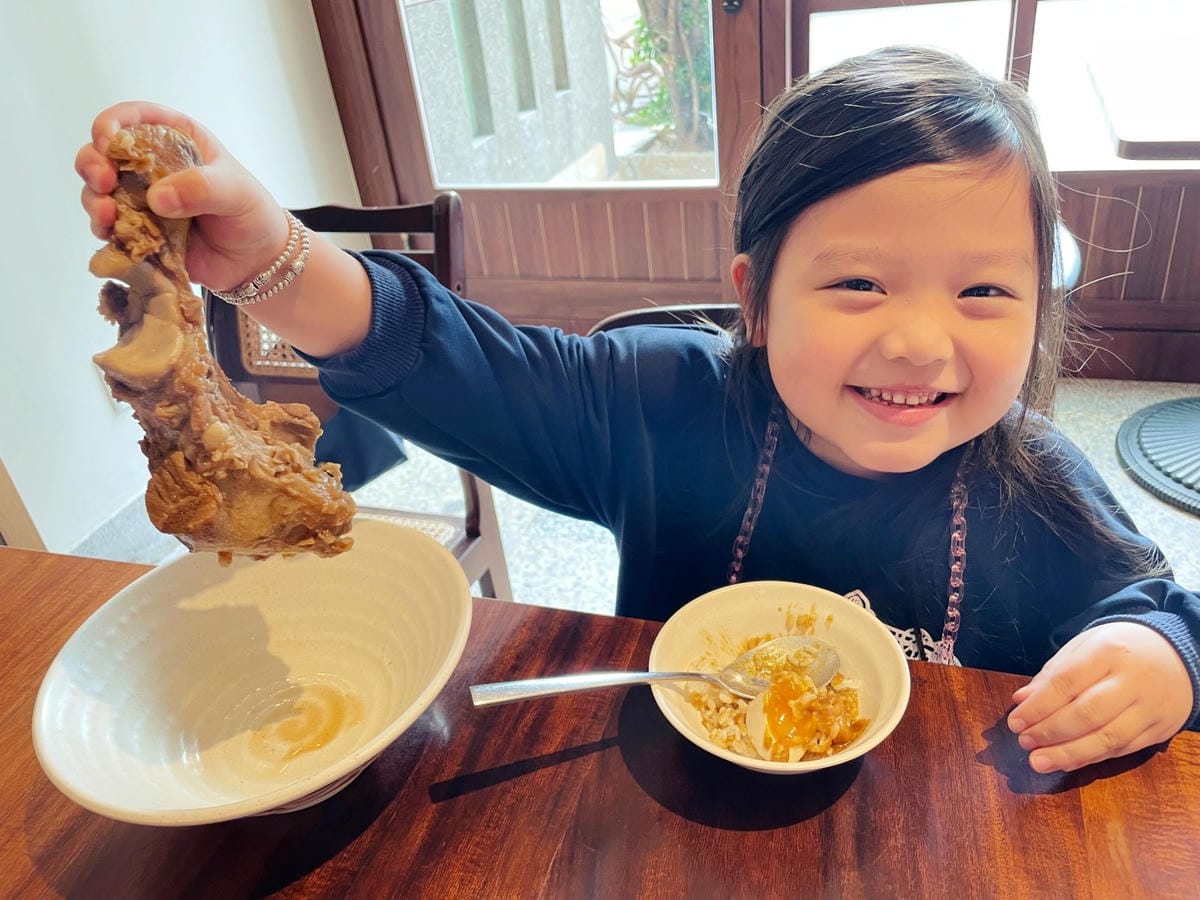 高雄美術館「癮燒精食」精緻餐盒還有食材超市可以逛!! 高雄美術館「癮燒精食」精緻餐盒還有食材超市可以逛!!