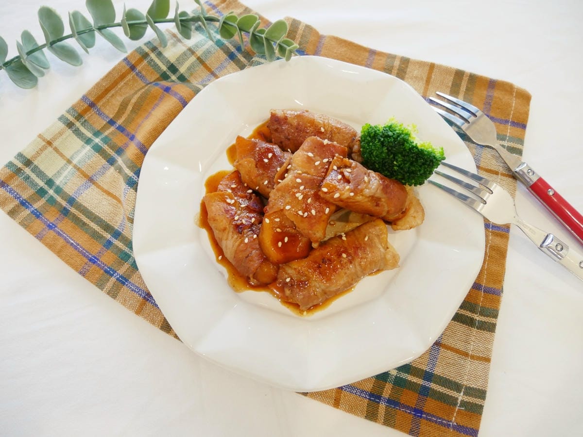 [My Little Kitchen] 超簡單「蘋果豬肉卷」