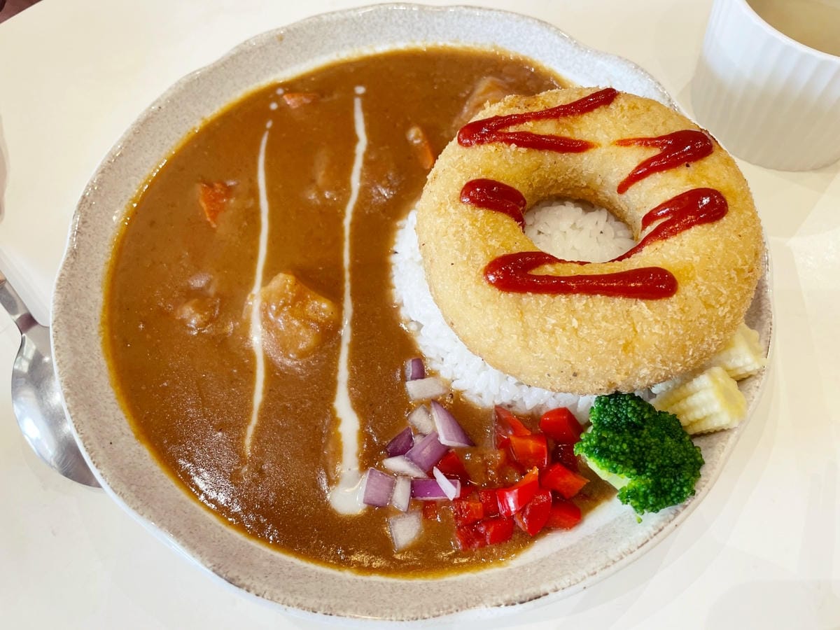 高雄美術館「癮燒精食」精緻餐盒還有食材超市可以逛!! 高雄美術館「癮燒精食」精緻餐盒還有食材超市可以逛!!