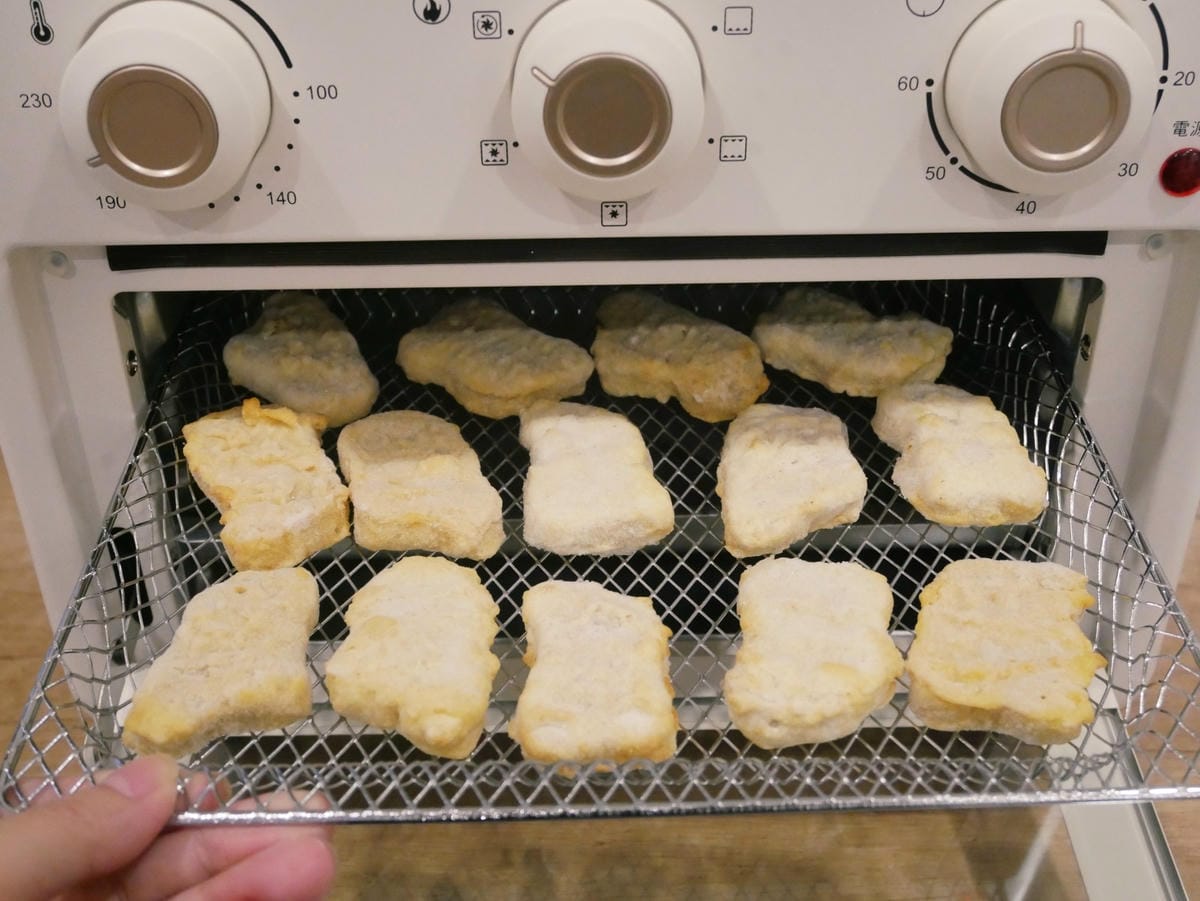 可愛牛奶色「東元10L氣炸烤箱YB1003CB」親子料理~~ 可愛牛奶色「東元10L氣炸烤箱YB1003CB」親子料理~~