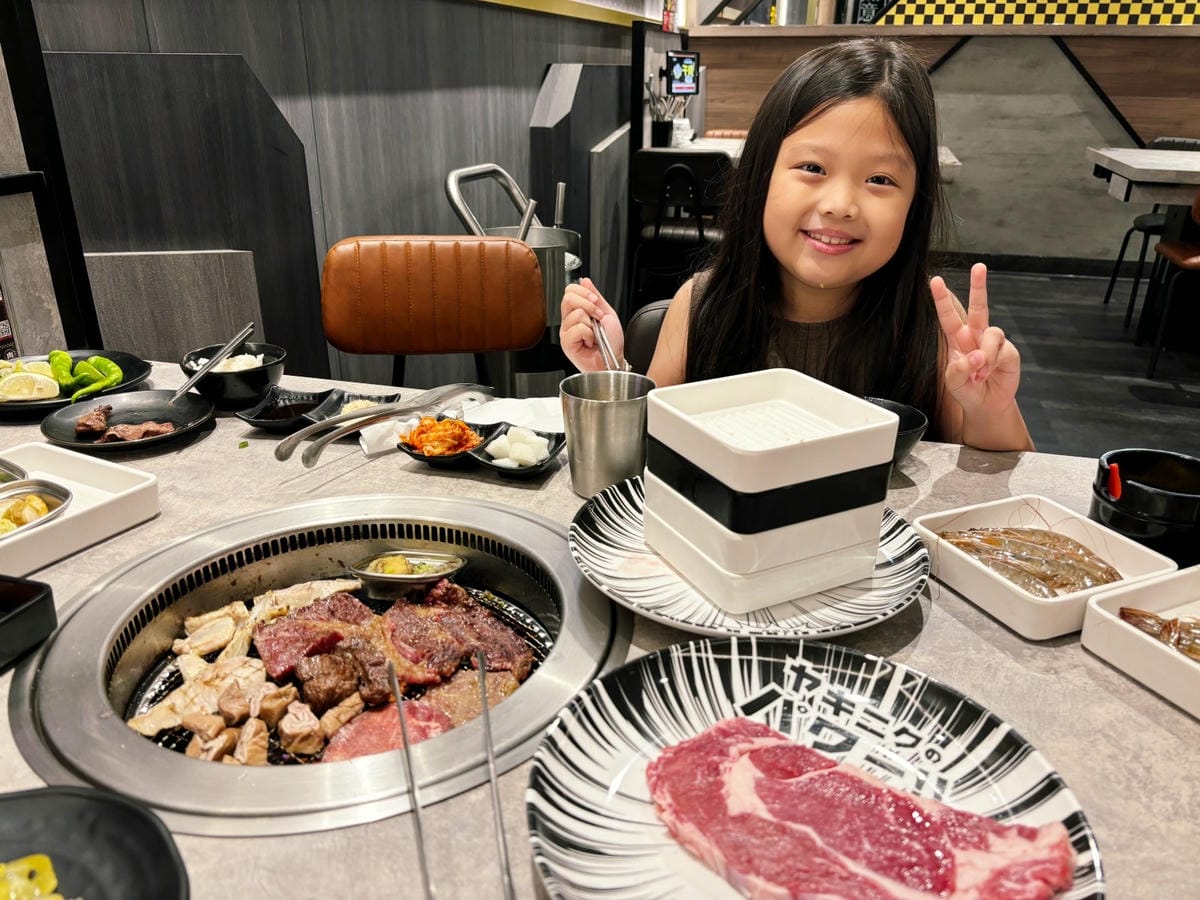 高雄巨蛋「肉次方燒肉放題」大口吃肉時間到!! 高雄巨蛋「肉次方燒肉放題」大口吃肉時間到!!