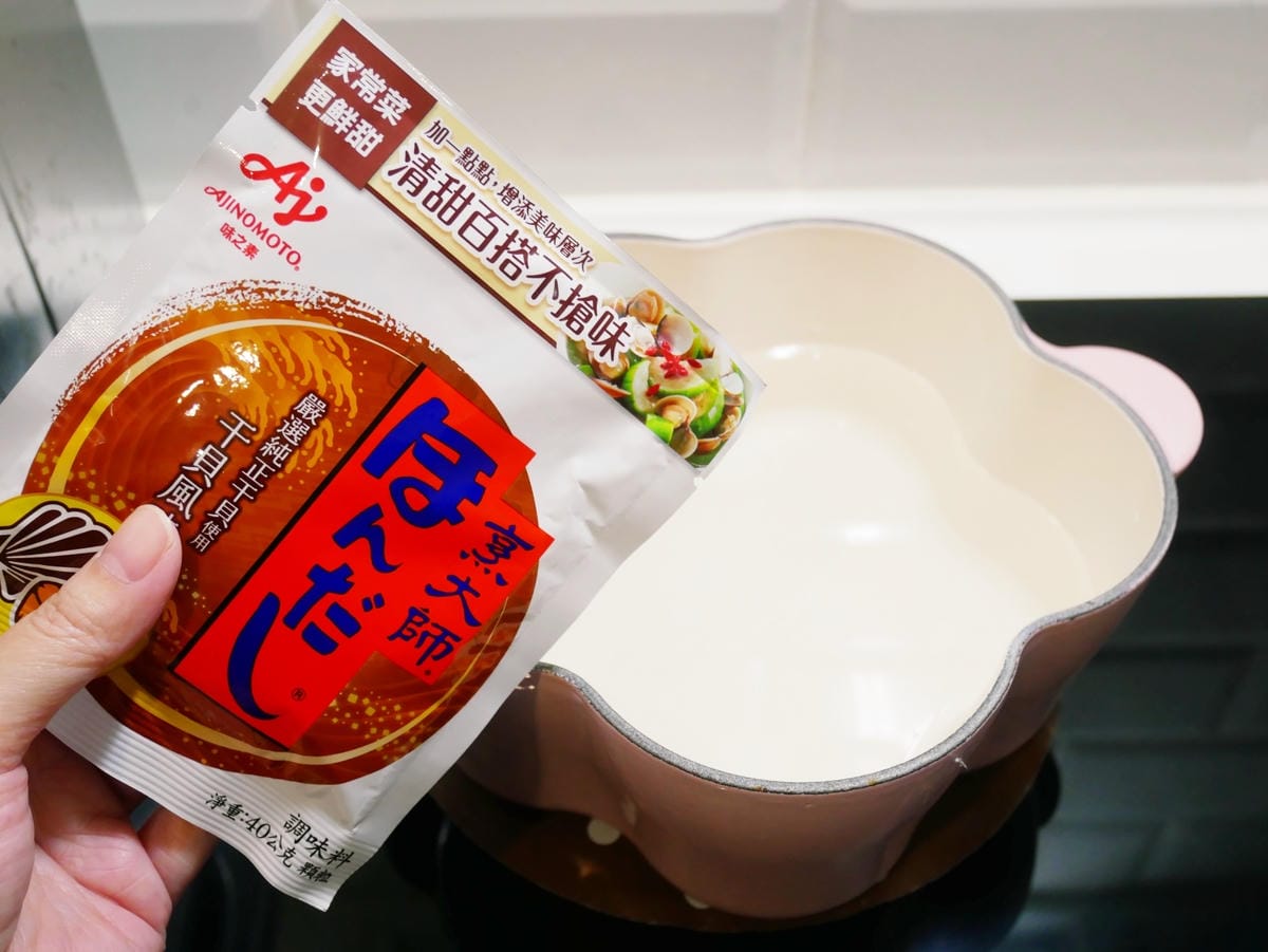 一匙「烹大師」干貝風味,美味即出現!!「蝦滑紫菜湯」鮮甜好喝 一匙「烹大師」干貝風味,美味即出現!!「蝦滑紫菜湯」鮮甜好喝