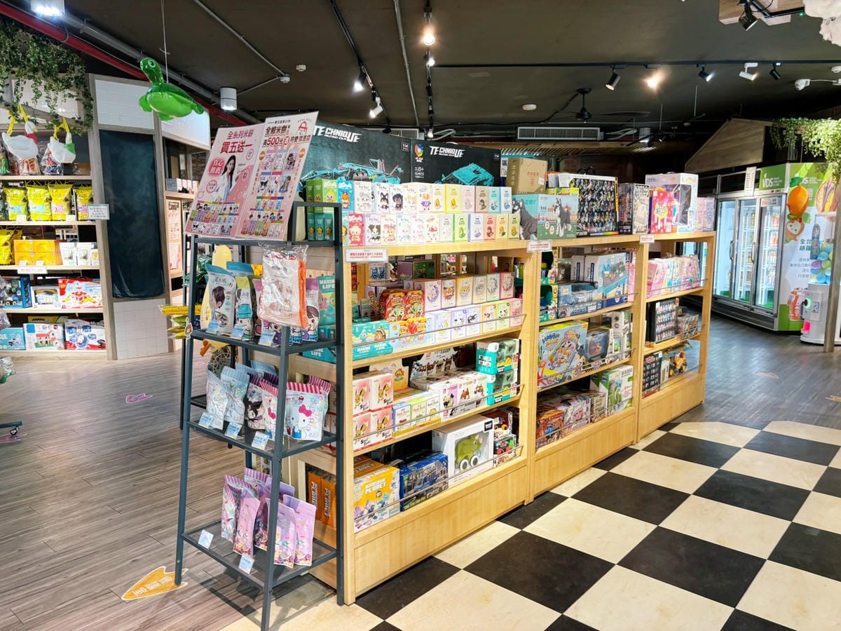 雲林斗六「鵝媽媽鵝童樂園」免門票、必坐可愛旋轉天鵝 ♪ 雲林斗六「鵝媽媽鵝童樂園」免門票、必坐可愛旋轉天鵝 ♪