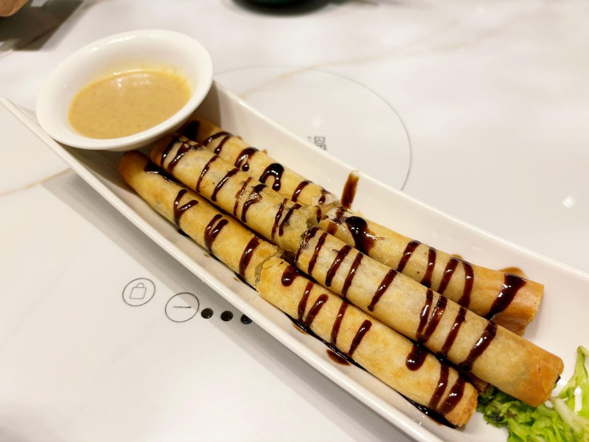 高雄夢時代「上菜片皮鴨專賣店 」鴨肉與跳跳糖的神仙組合!! 高雄夢時代「上菜片皮鴨專賣店 」鴨肉與跳跳糖的神仙組合!!