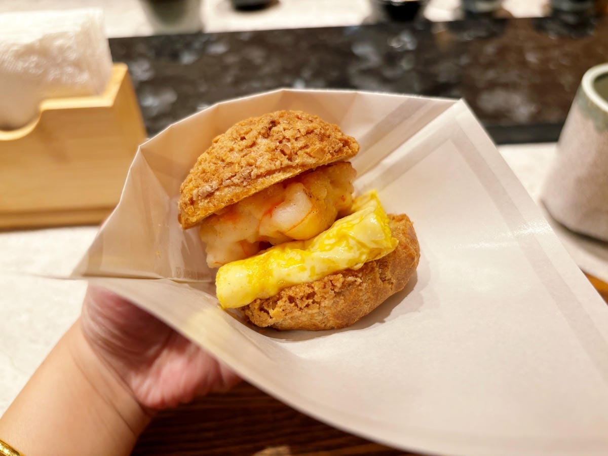 高雄鼓山「初魚鐵板燒美術店」無菜單鐵板燒料理。 高雄鼓山「初魚鐵板燒美術店」無菜單鐵板燒料理。