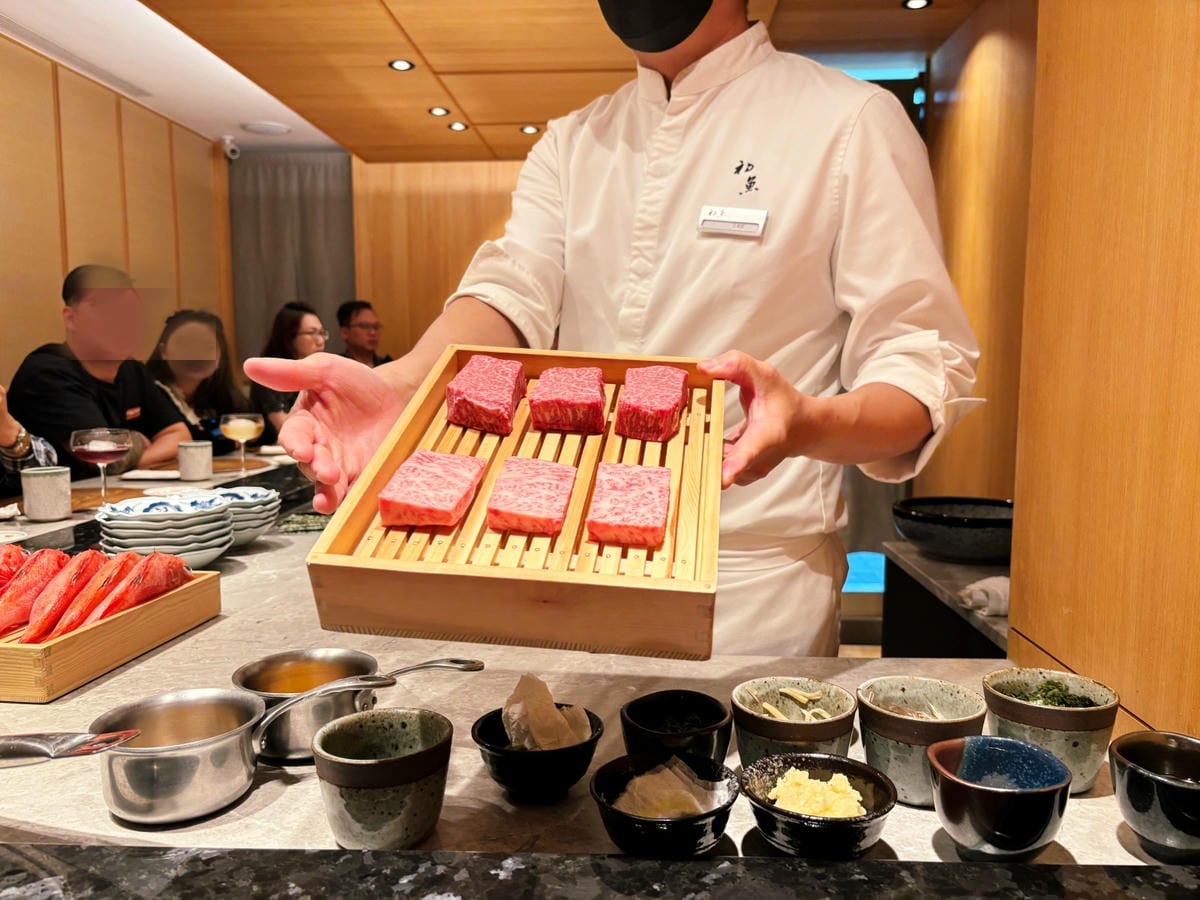 高雄鼓山「初魚鐵板燒美術店」無菜單鐵板燒料理。 高雄鼓山「初魚鐵板燒美術店」無菜單鐵板燒料理。