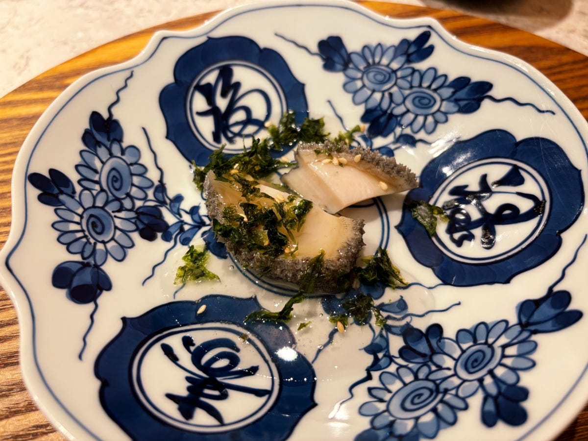 高雄鼓山「初魚鐵板燒美術店」無菜單鐵板燒料理。 高雄鼓山「初魚鐵板燒美術店」無菜單鐵板燒料理。