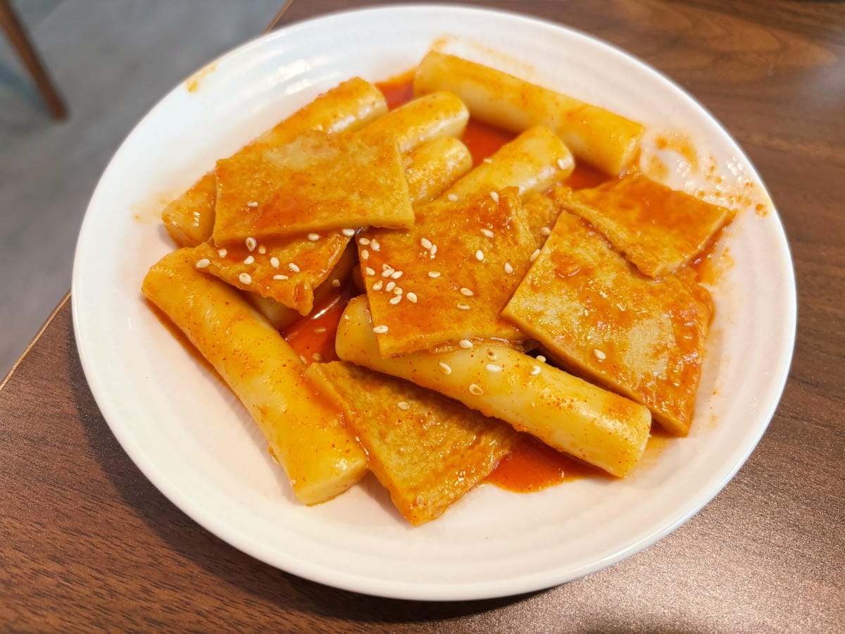 高雄美術館「廣藏一隻雞」溫潤湯頭、喝了暖心頭♡ 高雄美術館「廣藏一隻雞」溫潤湯頭、喝了暖心頭♡