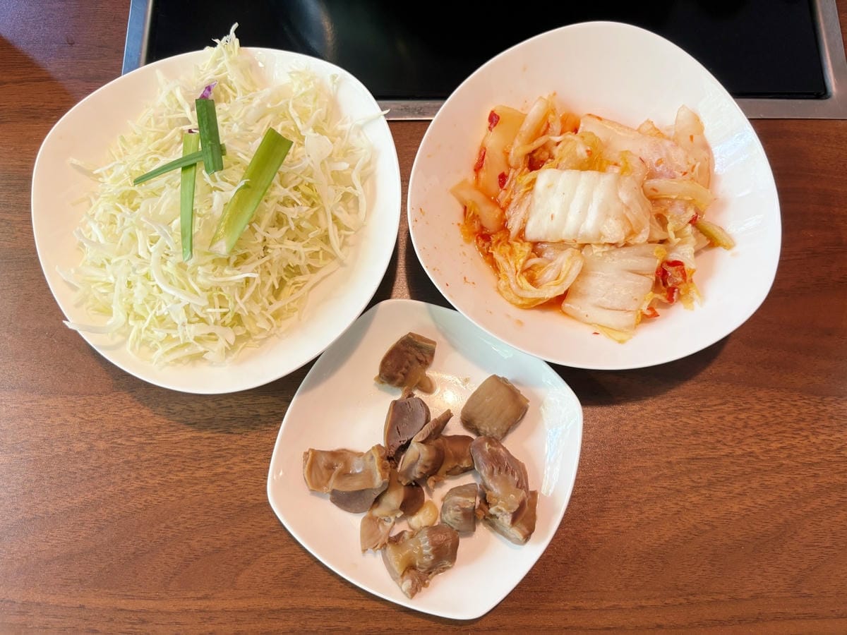 高雄美術館「廣藏一隻雞」溫潤湯頭、喝了暖心頭♡ 高雄美術館「廣藏一隻雞」溫潤湯頭、喝了暖心頭♡