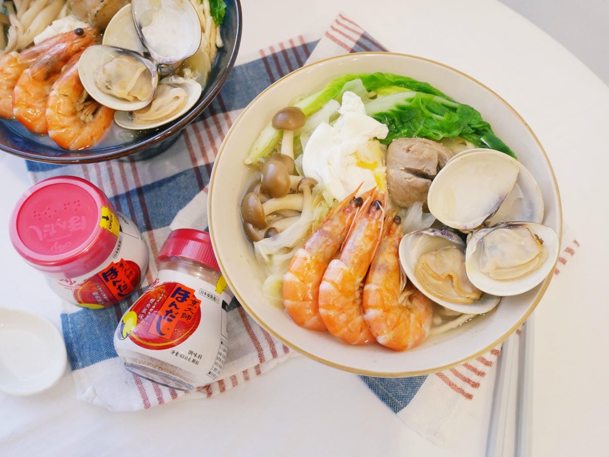 「烹大師」方便做「鍋燒海鮮意麵」鰹魚湯頭鮮甜、簡單好上手!! 「烹大師」方便做「鍋燒海鮮意麵」鰹魚湯頭鮮甜、簡單好上手!!