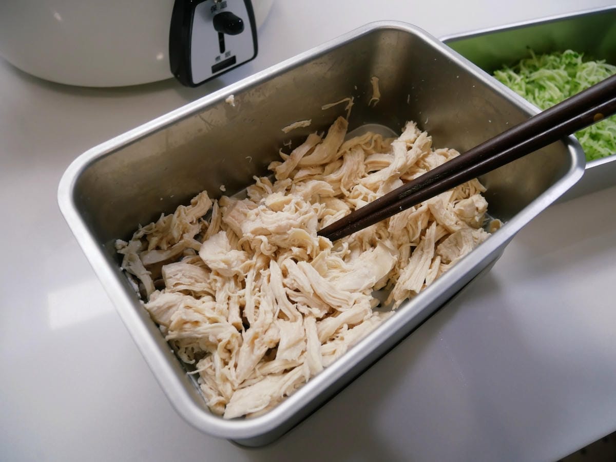 [My Little Kitchen] 不難的「胡麻雞肉絲」