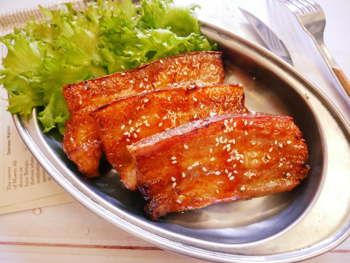 首