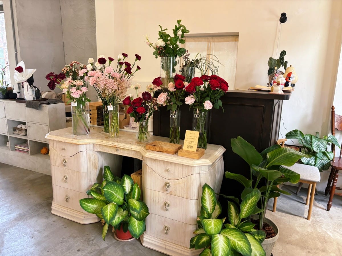 高雄左營「美三川甜品茶屋.花藝設計」超美的花朵最中餅♡ 高雄左營「美三川甜品茶屋.花藝設計」超美的花朵最中餅♡