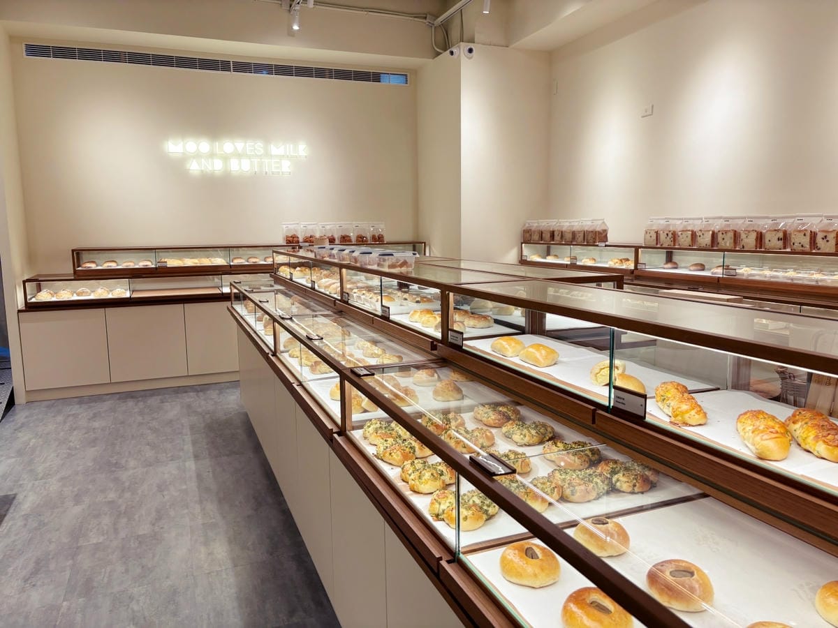高雄美術館「MOO日式麵包」日系質感麵包店。 高雄美術館「MOO日式麵包」日系質感麵包店。