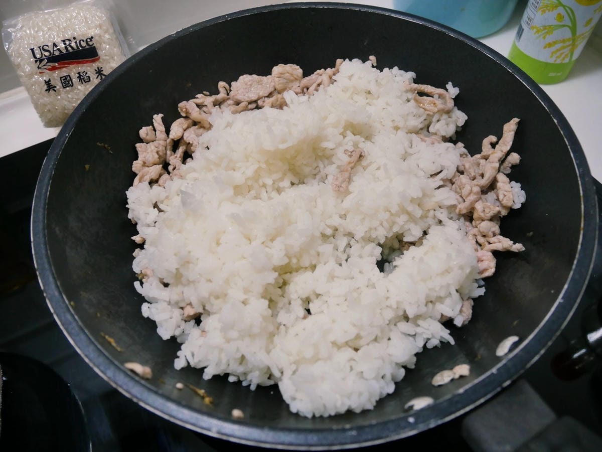 [My Little Kitchen] 香噴噴「麻油肉絲蛋炒