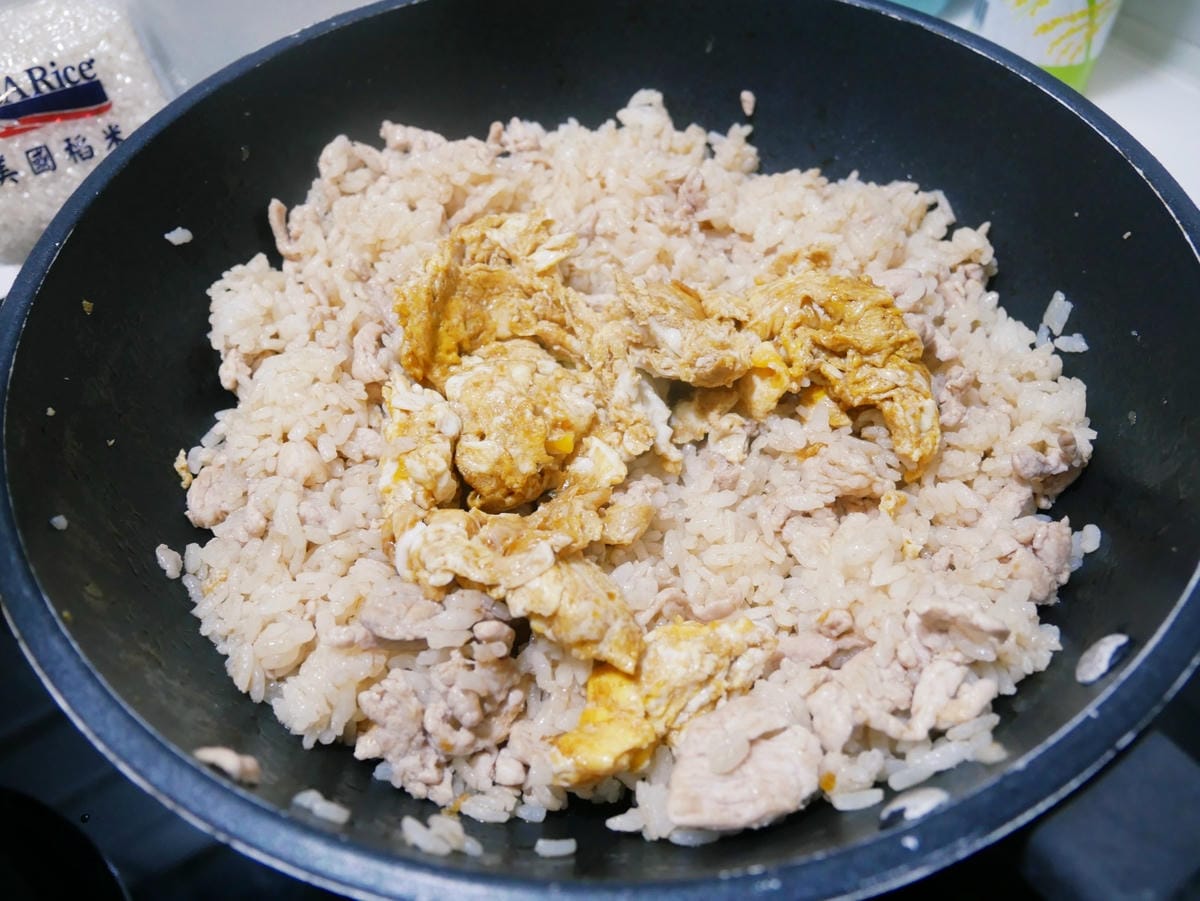 [My Little Kitchen] 香噴噴「麻油肉絲蛋炒