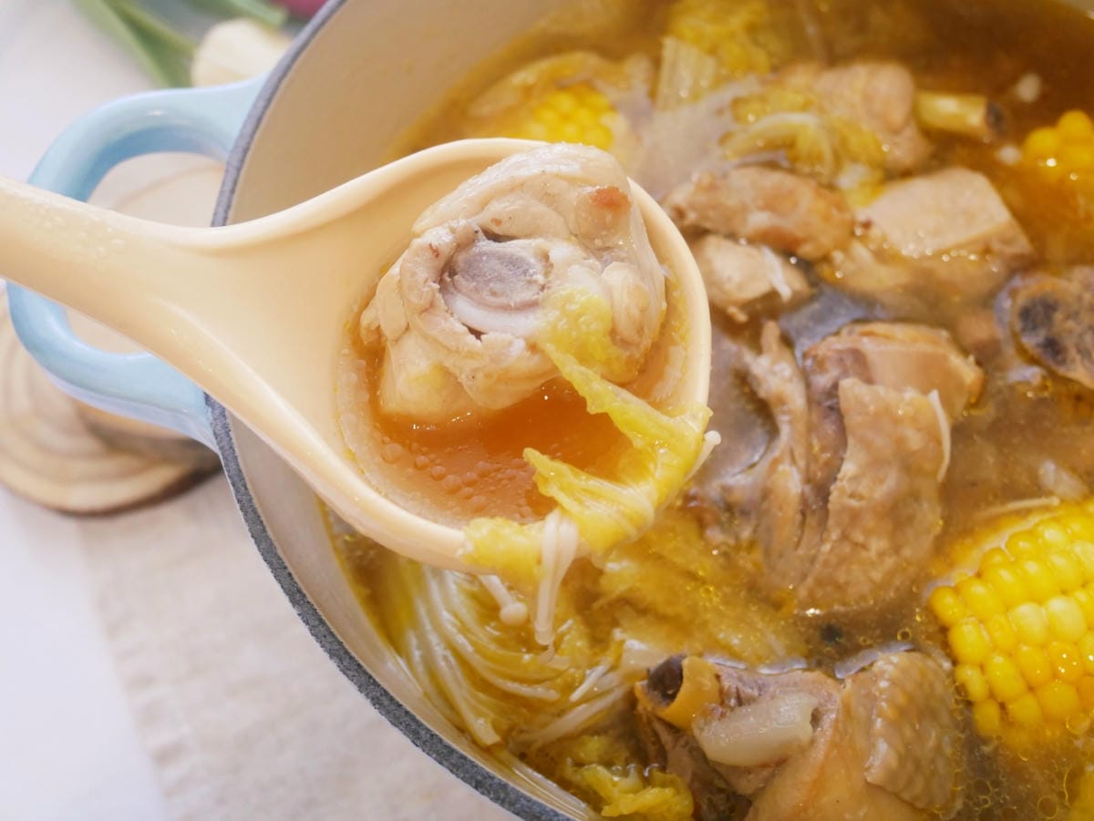 [My Little Kitchen] 暖呼呼「胡椒白菜雞湯