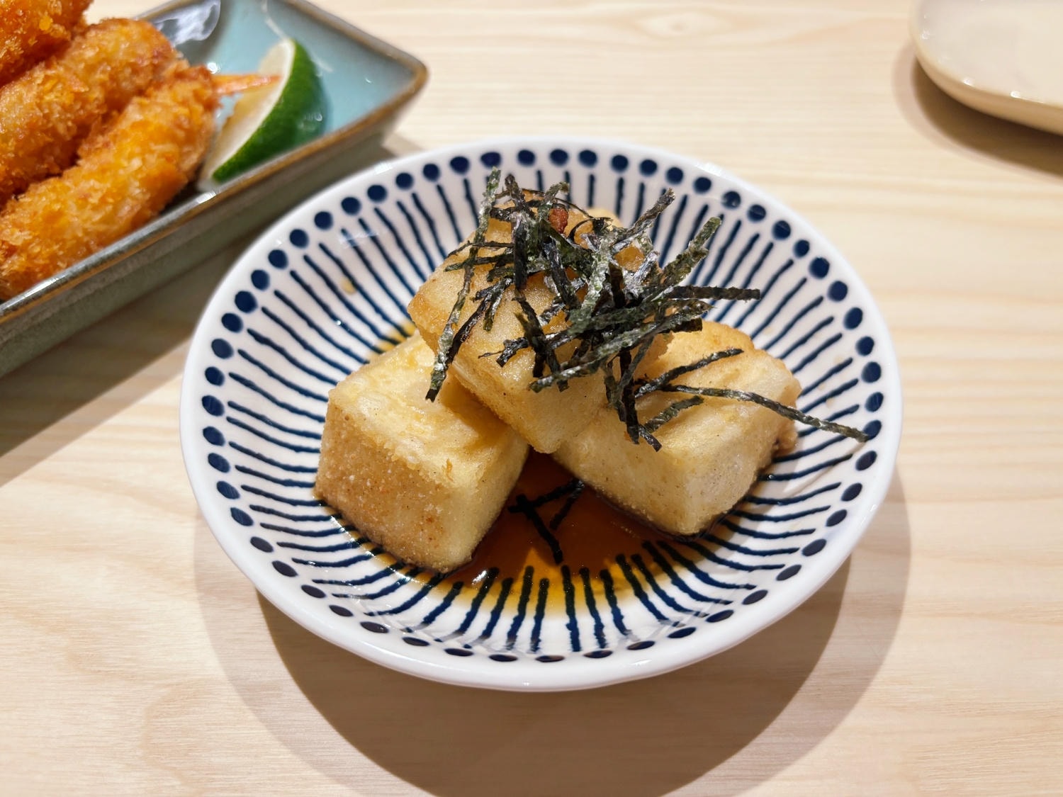 高雄巨蛋「TORI+ 燒鳥專賣店」質感串燒、一雞三十吃！！
