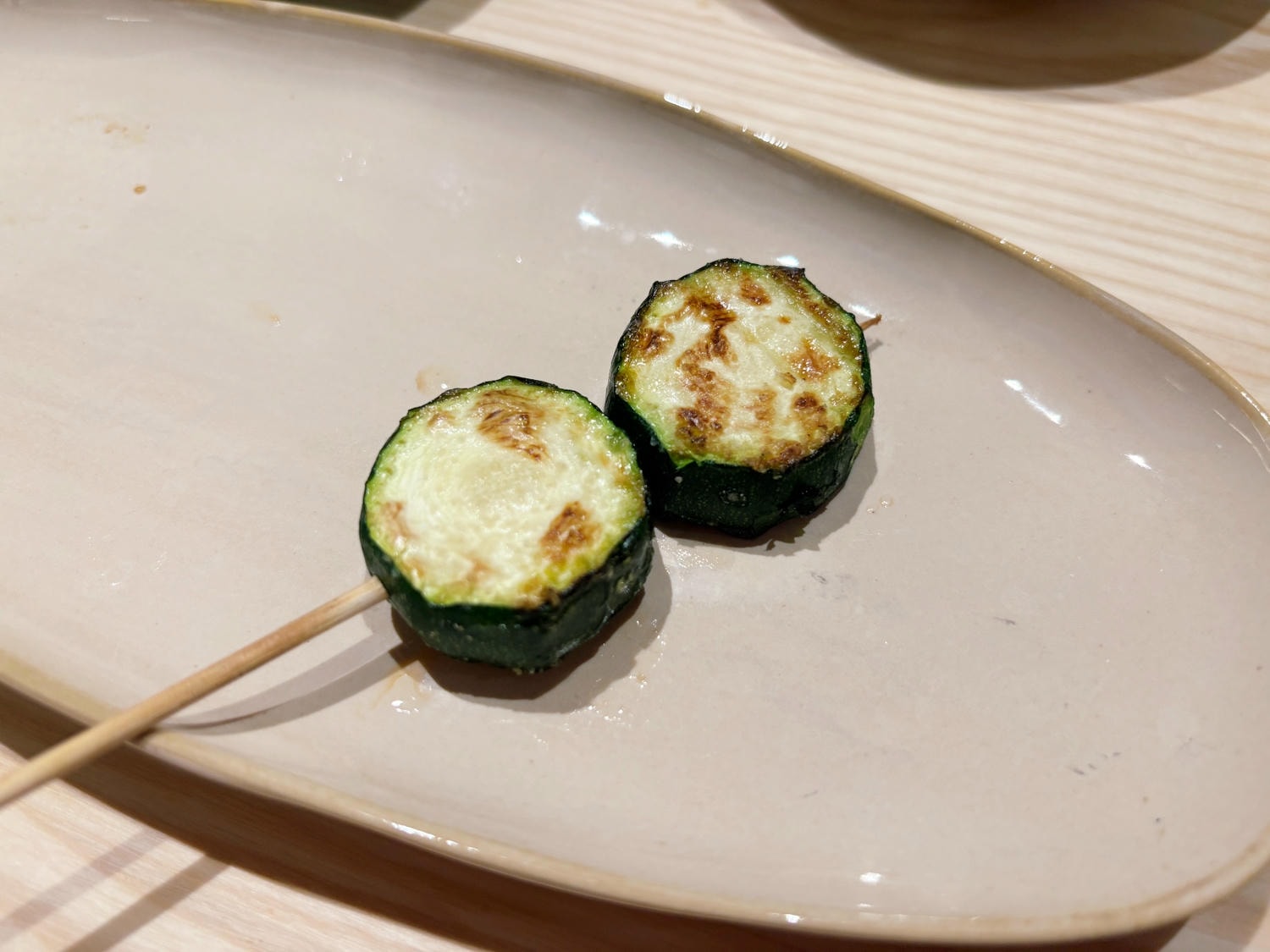 高雄巨蛋「TORI+ 燒鳥專賣店」質感串燒、一雞三十吃！！