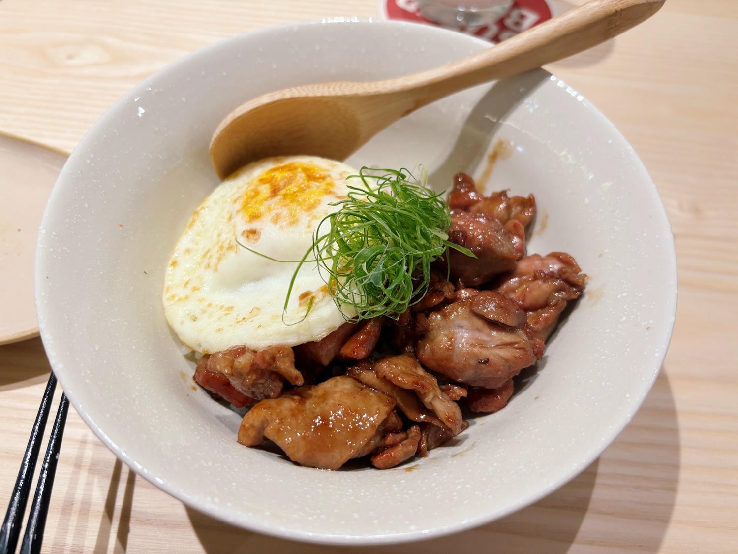 高雄巨蛋「TORI+ 燒鳥專賣店」質感串燒、一雞三十吃！！