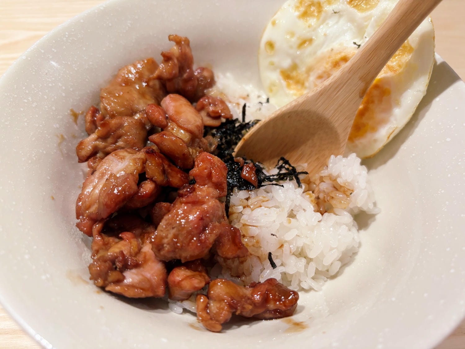高雄巨蛋「TORI+ 燒鳥專賣店」質感串燒、一雞三十吃！！