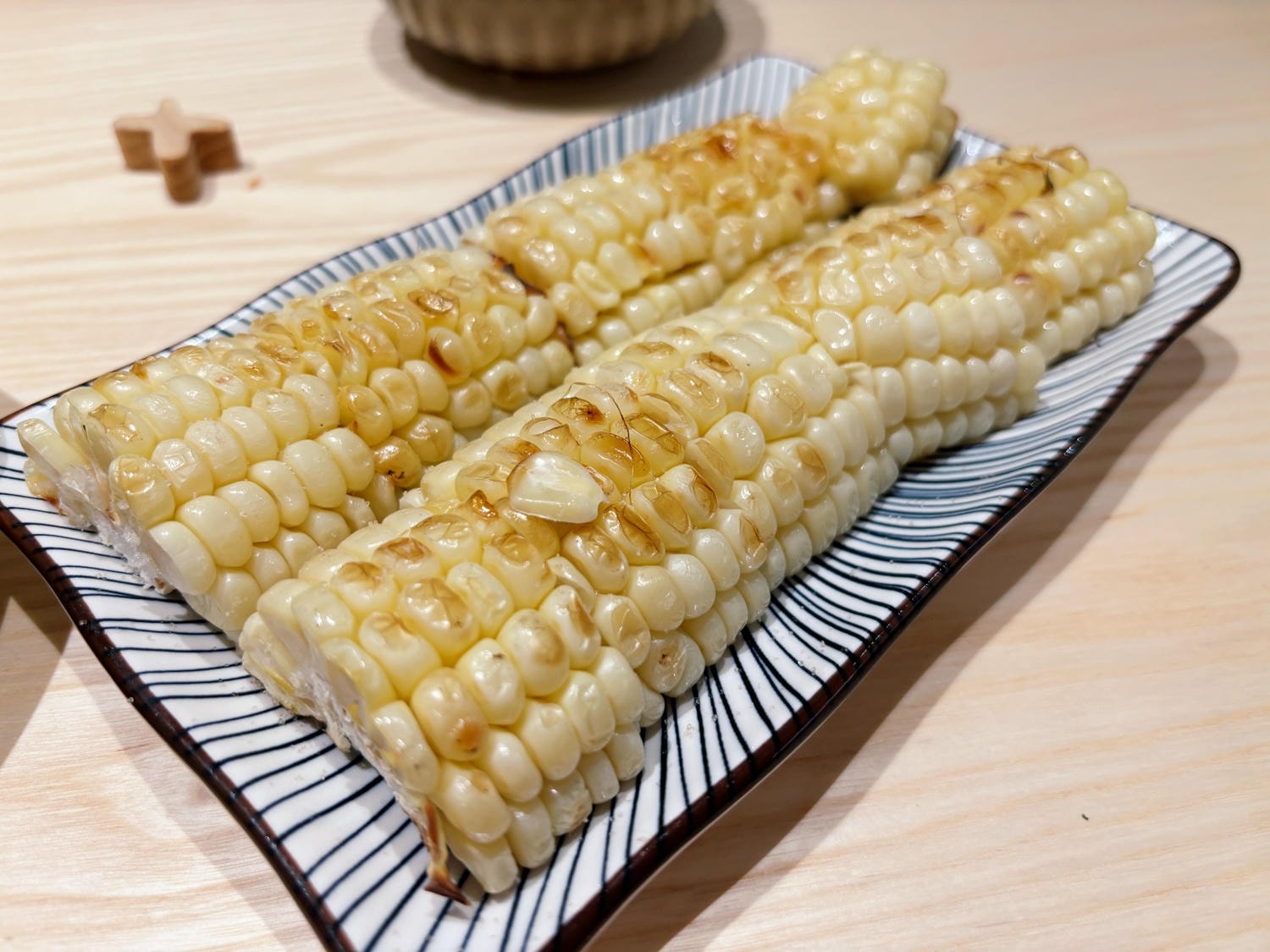 高雄巨蛋「TORI+ 燒鳥專賣店」質感串燒、一雞三十吃！！