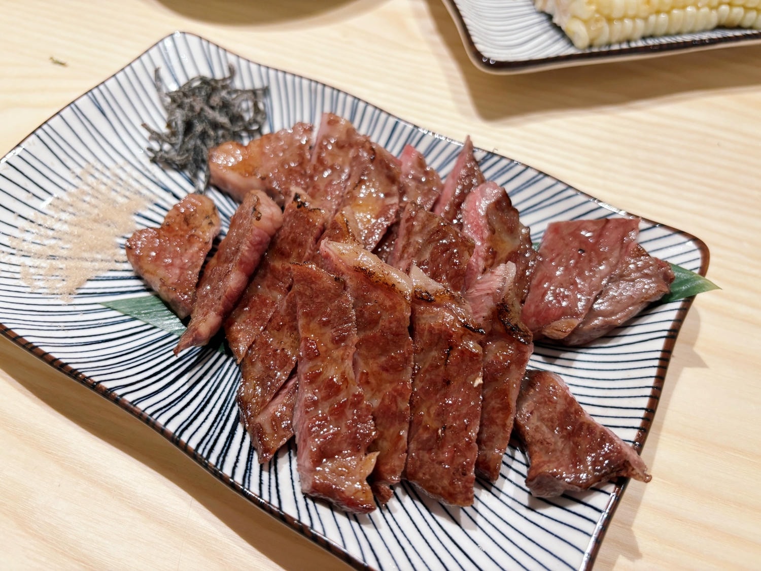 高雄巨蛋「TORI+ 燒鳥專賣店」質感串燒、一雞三十吃！！