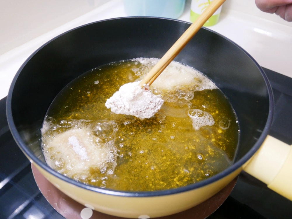 [My Little Kitchen] 不難的「芝士雪花韓式炸雞」好吃到舔手 ♪